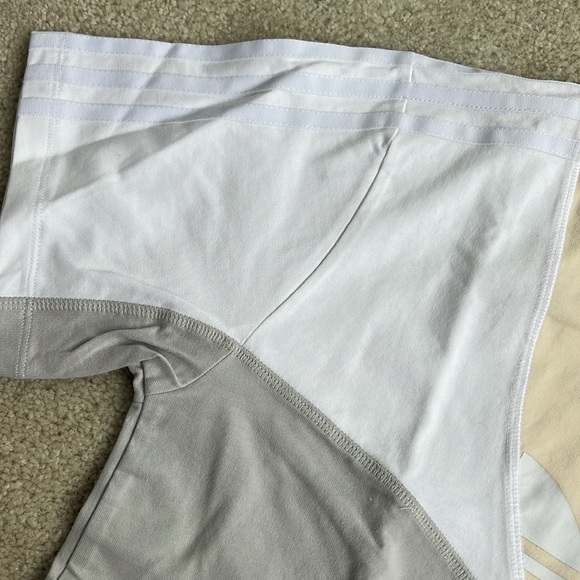 Adidas tshirt - Picture 3 of 7